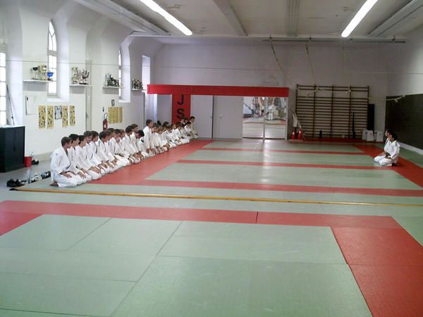 le Team ju jutsu, les fidèles de la section jujitsu traditionnel de Roger Cadière au Judo Sport Rochelais