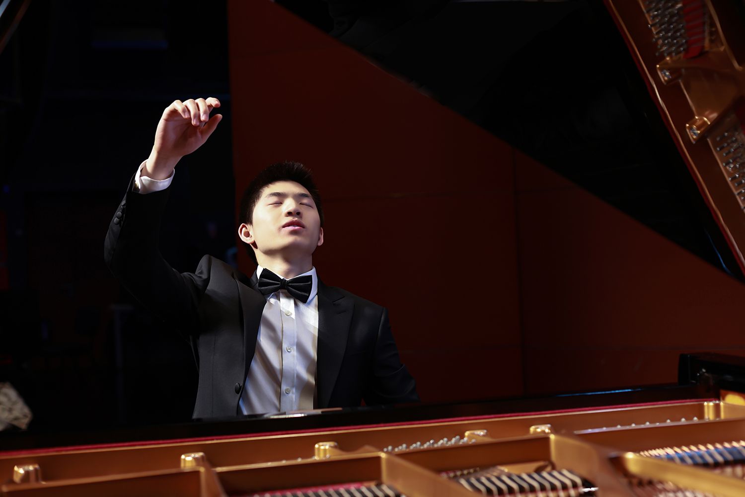 Paul réserver pour récital Chopin Théâtre Champs-Elysées 19/10