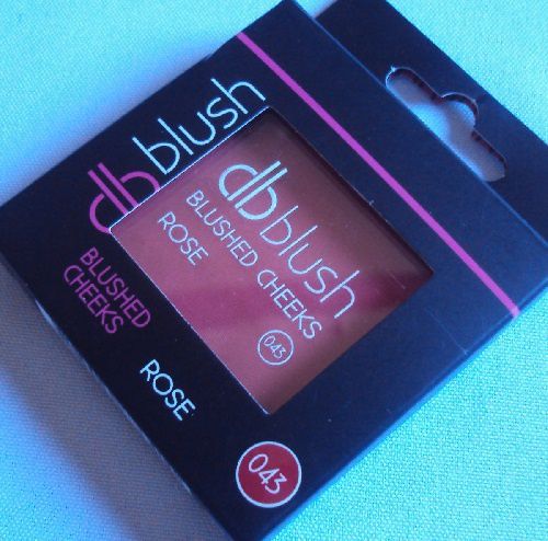 Blush Cheeks en teinte rose de DB (Action)