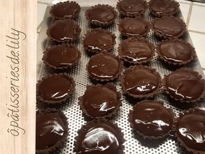 Tartelettes chocolat, praliné croustillant, ganache chocolat noir