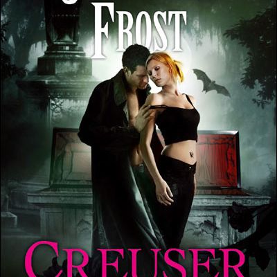 Chasseuse de la nuit (Tome 4) : Creuser sa Tombe