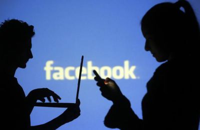 Facebook rend malheureux et jaloux