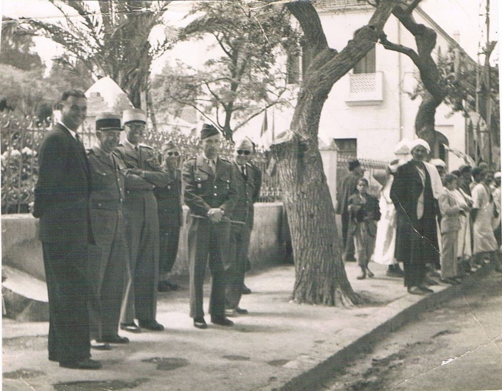 Ce catalogue regroupe des photos d'anciens du 1 - 22 RI dont Daniel MAILLET, Raymond FOISSAC, Daniel DINE, Jacques Duchadeau