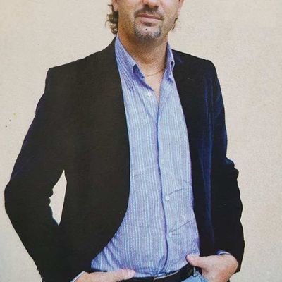 2 MAJ Vodka et embrassades avec une militante de LREM: Castaner commente sa folle soirée dans un club=2 VIDEOS !!! + Castaner: «être ministre de l'Intérieur c'est l'être 7 jours sur quatre» (vidéo)