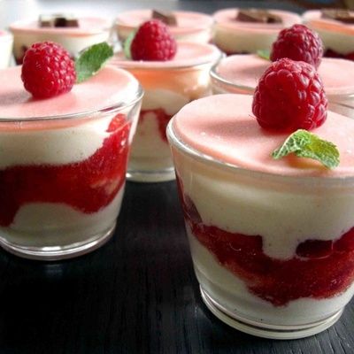 Comment préparer un tiramisu aux fruits rouges ? (ingrédients, préparation)