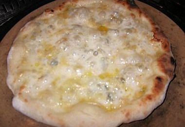 Pizza au gorgonzola mascarpone