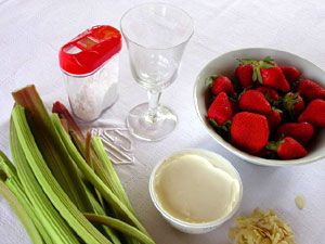 Idée cuisine-verrines fraise-rhubarbe-