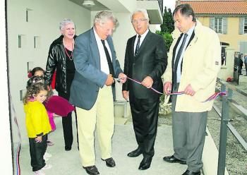 Prix Comicus Cumulardus de juin 2013: scoop politique " Jean de Glawoachose " inaugure deux appartements !...