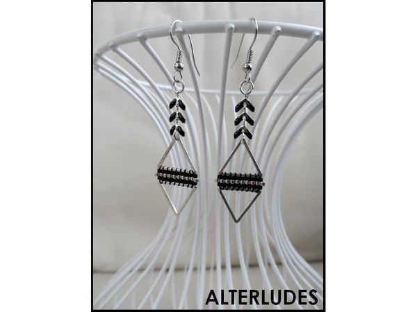 Boucles d'oreille - Epis - Amy - noir et argent - Sur commande - 18€