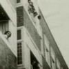 Anne Frank à son balcon
