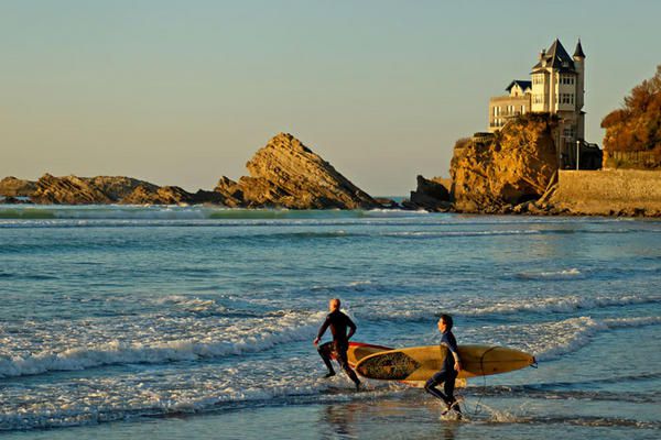 <p>Les photos de mes Sessions Shooting Surf.</p>
<p>De l'action, et de l'ambiance autant que possible au grés de mes déplacements, et des conditions...</p>