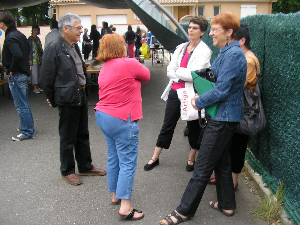 Album - 2010-05-repas-champestre-des-voisins