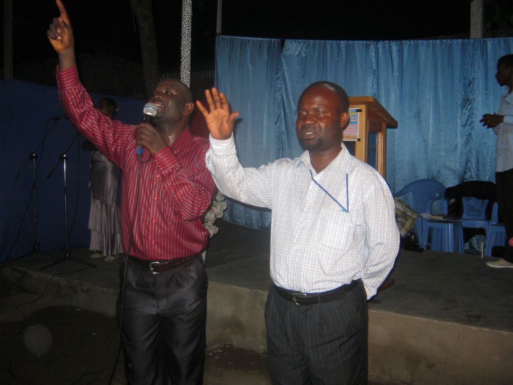 De 22 a 28 de Novembro 2010, o Evangelista João Mendes MONA MPANZU, o Director Geral do CAC Getsemane foi convidado para realizar um seminário de avivamento na Igreja KAIROS em Kinshasa (RDC)