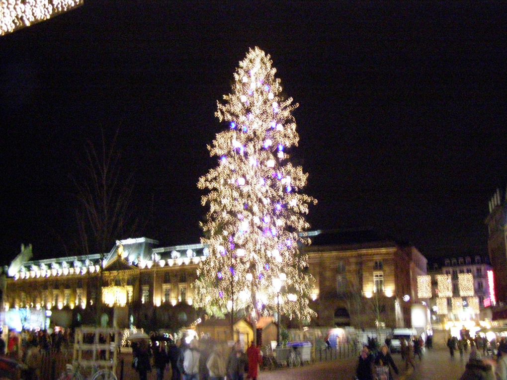 Photos du marché de Noël de Strasbourg données par notre ami Christian qui participe de temps en temps à nos voyages.
Merci Christian.