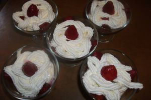 VERRINE DE FRAISES MASCARPONE ET CHANTILLY