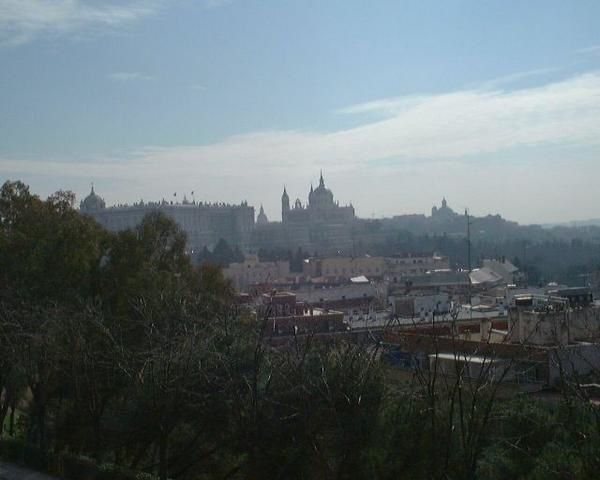 <p>Voci quelques photos de Madrid, la ville ou je suis n&eacute;e.</p>
<p>Aqui teneis un para de fotos de Madrid, la ciudad donde naci.</p>