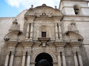 Soyons fous, deuxième entrée avec une autre église remarquable