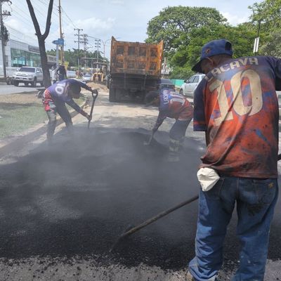 Culminadas labores de recuperación vial en diferentes puntos de la parroquia San José de Valencia