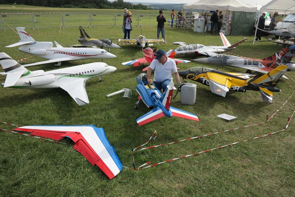 JET SUITE
VILLAGE
