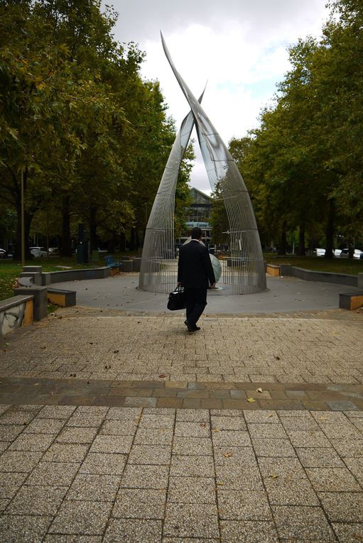 Canberra, capitale de l'Australie et ville fonctionnaire fantôme, cultive les contradictions de la culture Aussie.