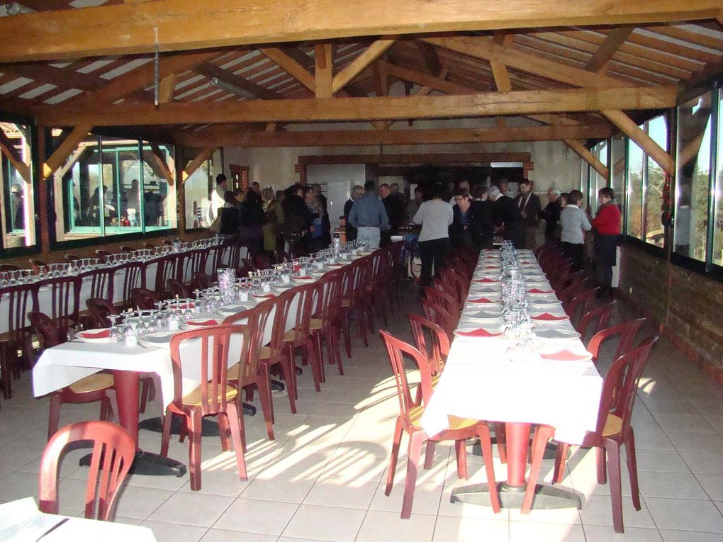Photos de l'assemblée générale et du repas de fin d'année 2014 prises par André.