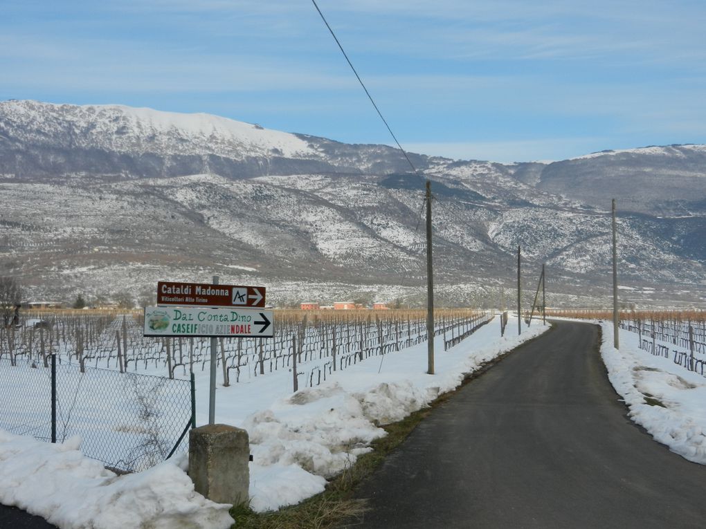 Qualche foto del paese e dei paesaggi
Quelque foto du village et des paysages