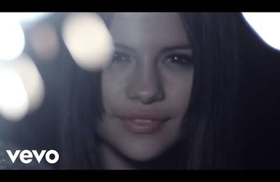 "Hit The Lights", le nouveau vidéo clip de Selena Gomez sortira le 16 novembre [2 teasers]
