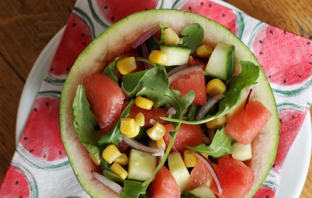 Salade fraîche de pastèque, maïs et concombre