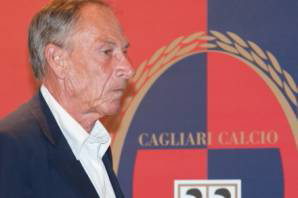 Cagliari : Zeman licencié