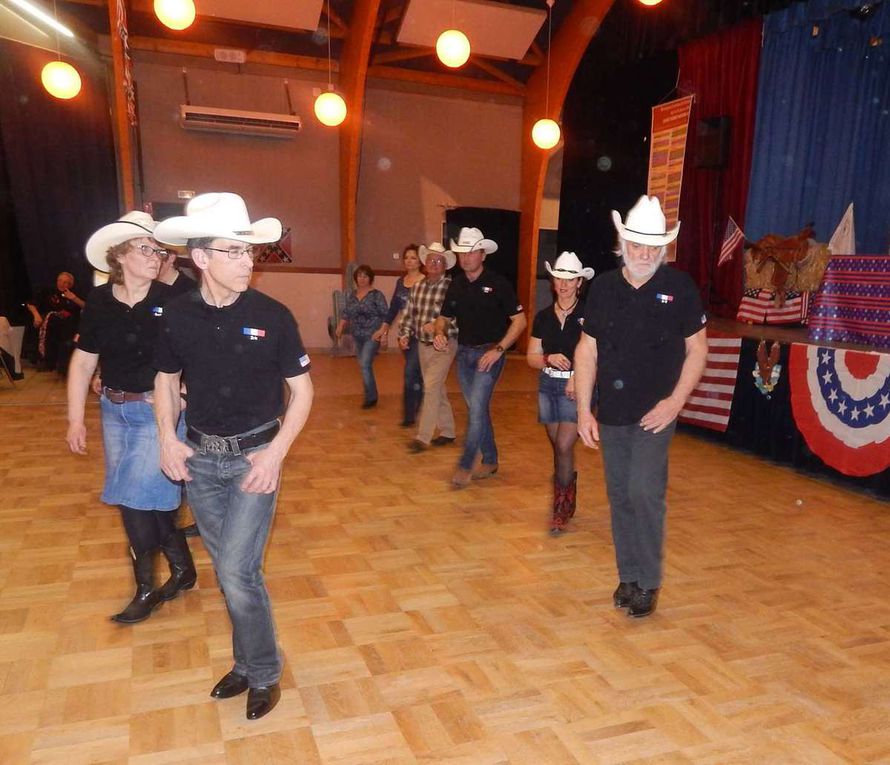 Très beau bal country à Ferrieres, beaucoup de monde, des danses pour tous, une super soirée, merci a l'equipe de Ferrières pour cette soirée