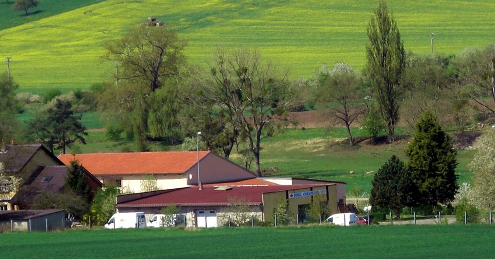 Hestroff au mois d'avril. Quelques images pour tous les camarades expatriés. 