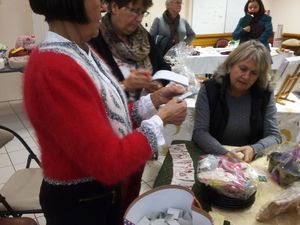 Chose sérieuse à présent: le tirage de la tombola avec Josy,Edith et Maryvonne