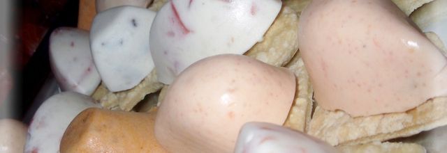 Petits fours de fêtes pour apéritif coloré