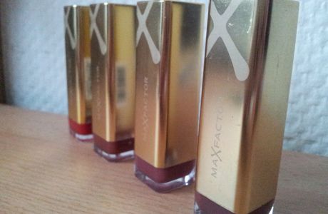 #11. MAX FACTOR Lippenstifte