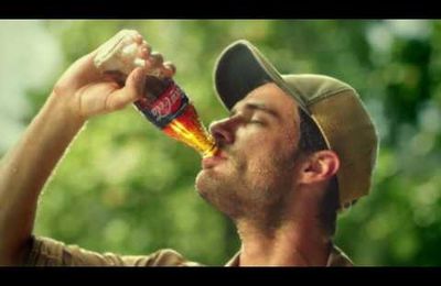 Quand Coca-Cola devient une arme de séduction…Tous les coups sont permis