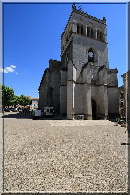 Diaporama église fortifiée de Die