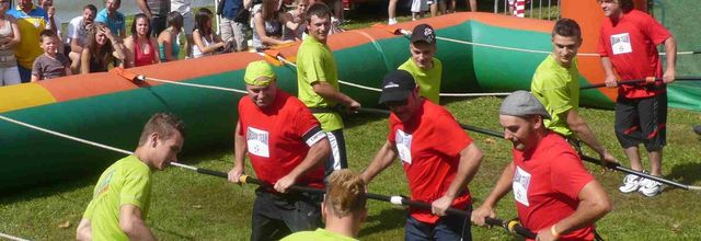 Baby-foot humain au stade de la Schwalb