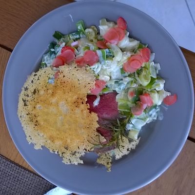 Fondue de poireaux et pickles de radis