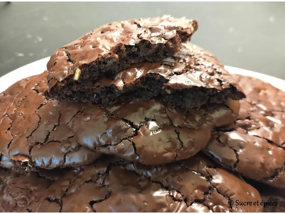 Cookies brownies aux noix, sans farine et sans gluten - Recette en vidéo