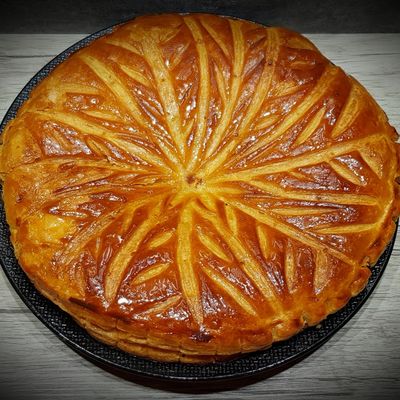 Galette des rois à la frangipane et à la myrtille