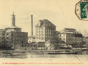 L'usine Springer vue de la Seine