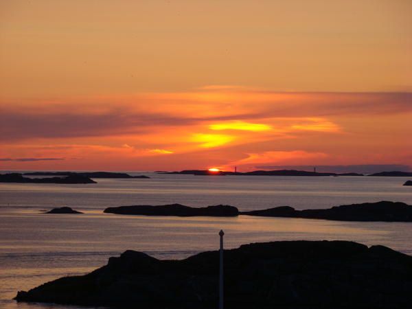 So sieht es aus wenn man Abends an der Schwedischen Westküste auf Meer raus schauf! 