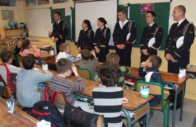 Vendredi 30 novembre 2007 : visite de la délégation de la Flottille 4F à l'école Jacques Brel