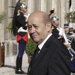 Remaniement : qui pour remplacer Le Drian à la Défense ?