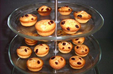 Petits fours aux raisins et Tag...