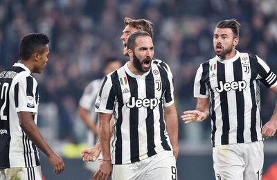 Lawan Napoli, Juventus Paksakan Higuain Sebagai Starter
