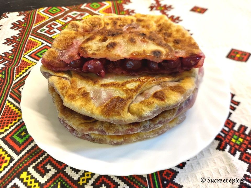 Galettes aux griottes à la poêle (vegan) - Recette en vidéo