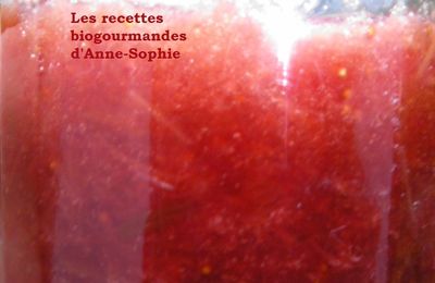 CONFITURE DE FRAISES, RHUBARBE ET GINGEMBRE