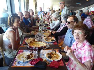 Journée à Chamrousse: montée et déjeuner à la Croix de Chamrousse 2250 m