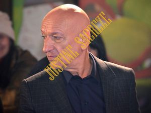 Sir Ben Kingsley est passé trop vite.